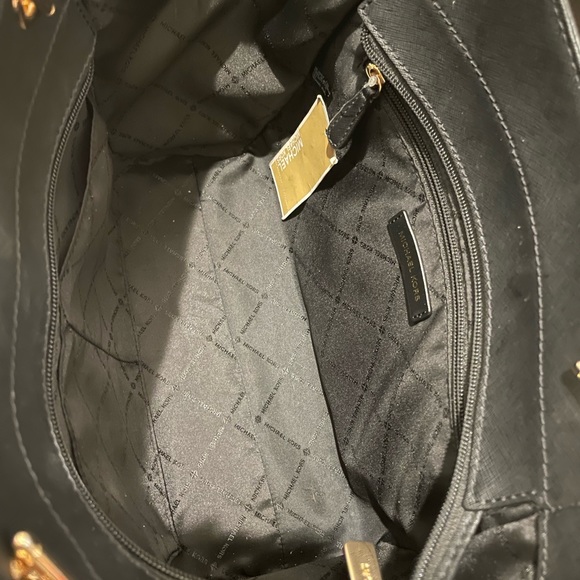 Black Jet Set Purse - Picture 4 of 4